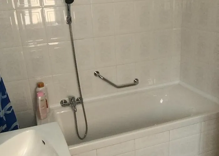 בית הארחה Sunlight House