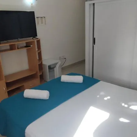 Sunlight House Pensiune Marsaskala